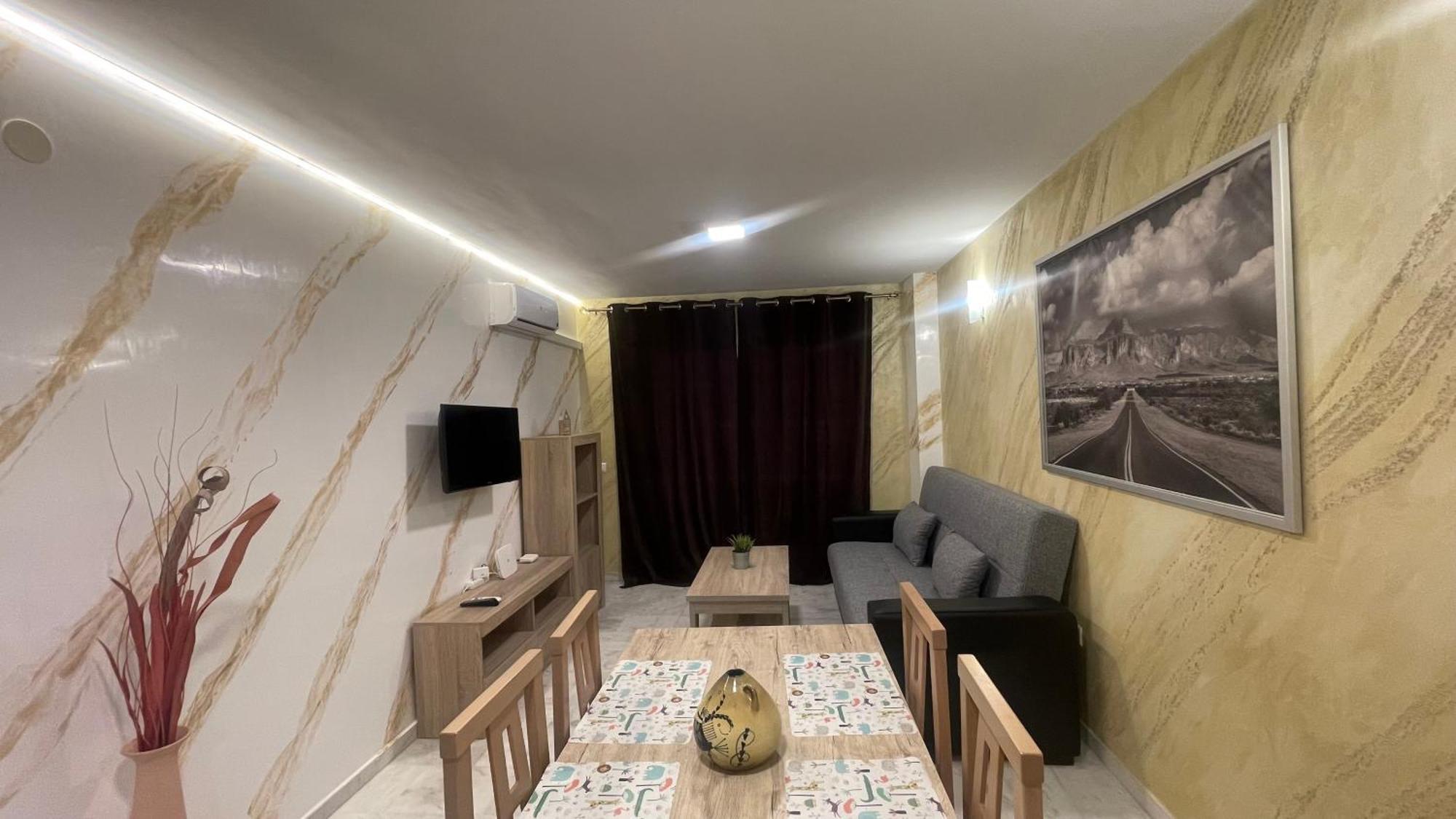 شقة Apartamento Con Vista A La Piscina بينالماذينا المظهر الخارجي الصورة